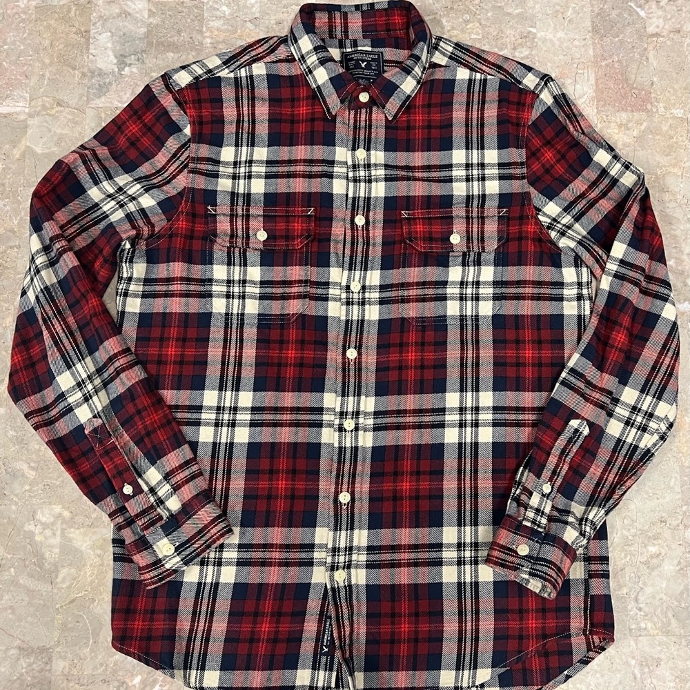 American Eagle Outfitters Red and Blue Checkered Long Sleeve Shirt